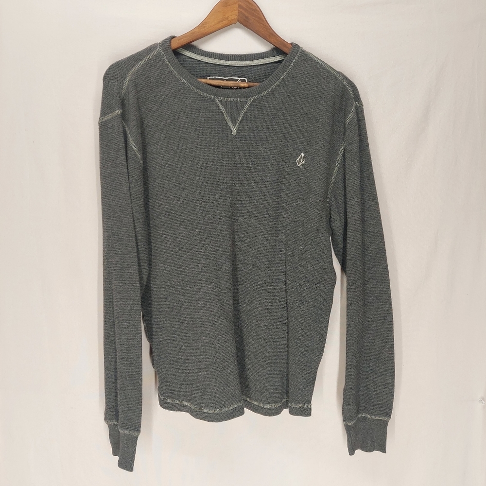 Volcom slammed long-sleeve thermal size medium